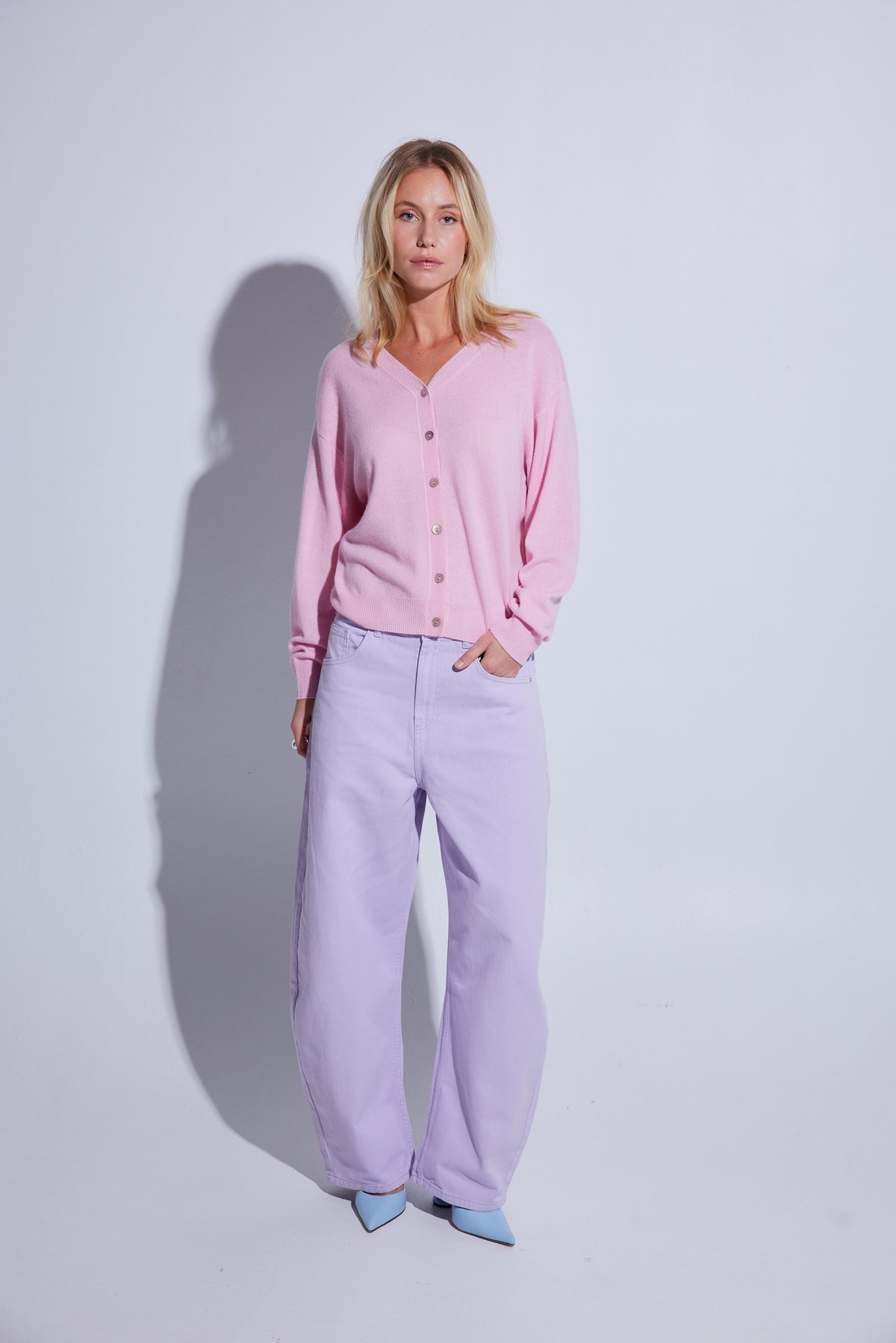 LAYBACK LUXE BUTTON