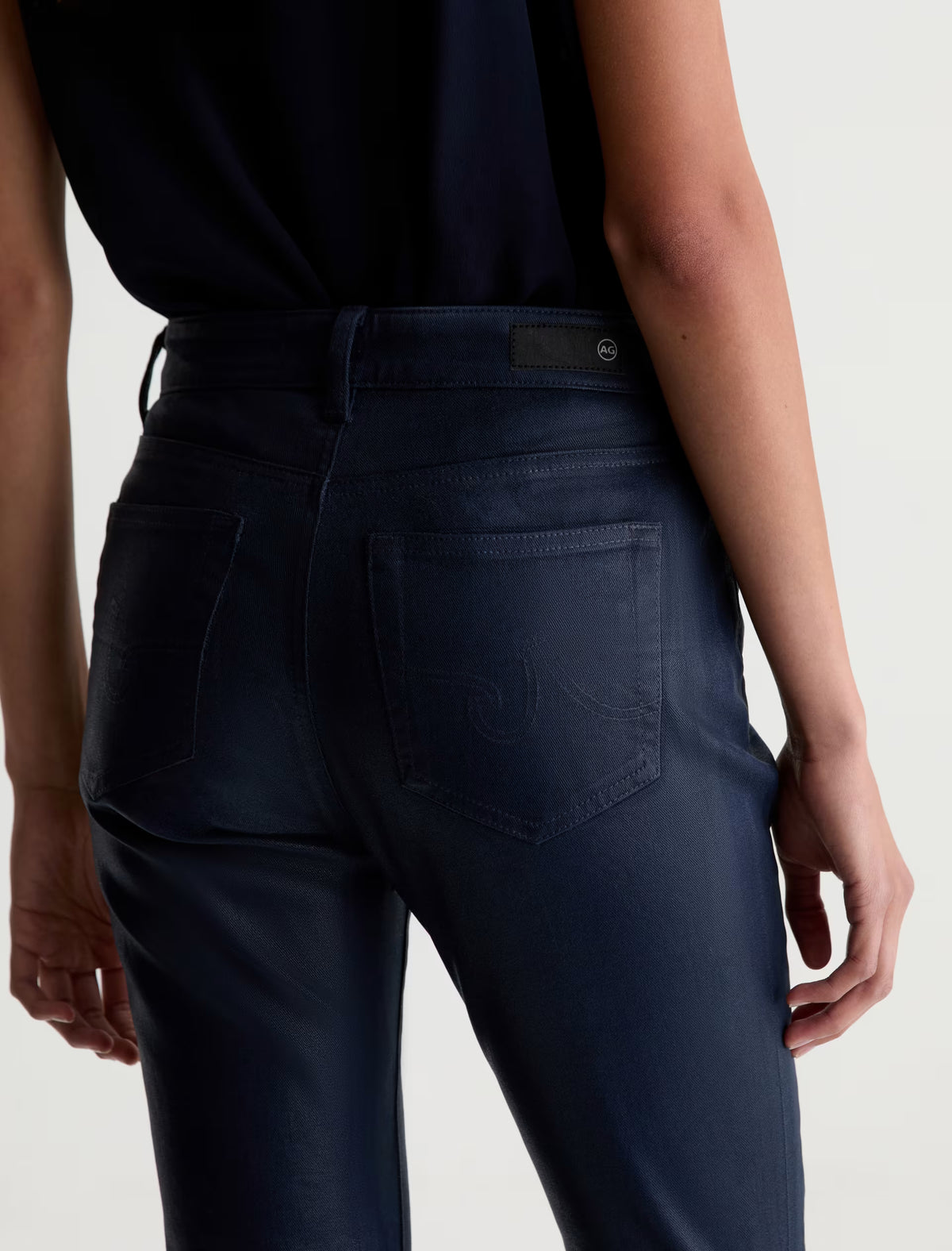 Mari Jean | Deep Trenches